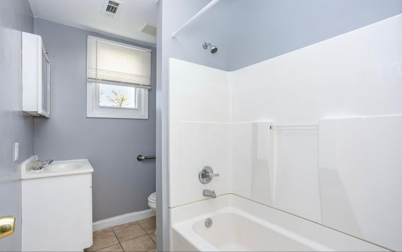 Building Photo - 4002 Oakford Ave