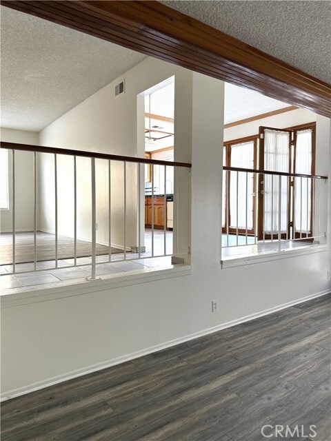 Building Photo - 912 W Alfred Pl