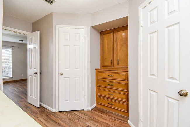 Building Photo - 15502 Rio Plaza Dr