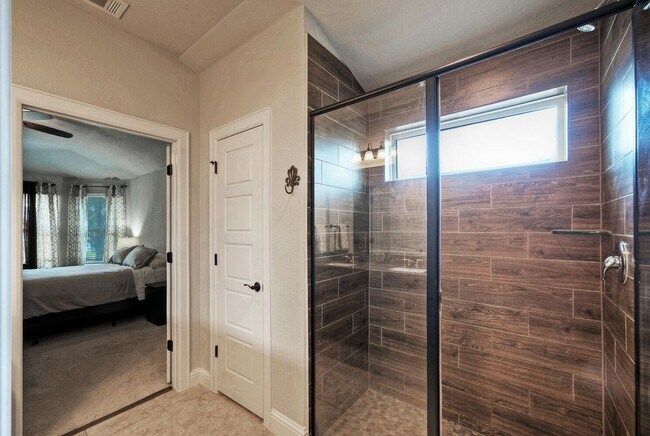 Building Photo - 21707 Crystal Way