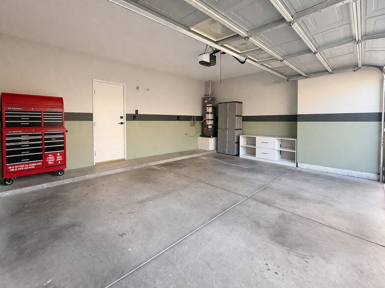 Building Photo - 7629 Valley Green Dr