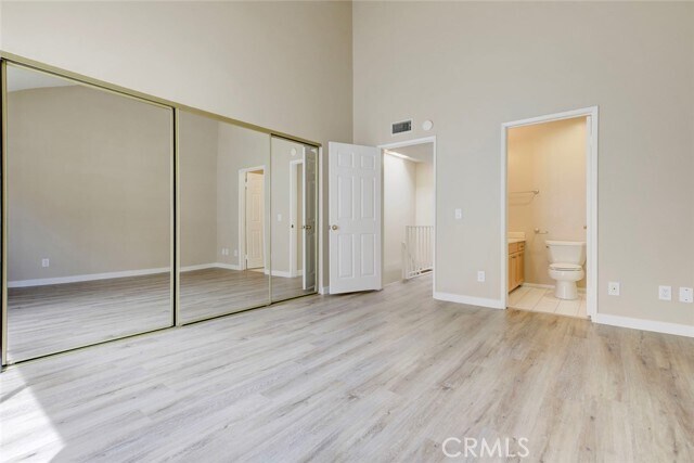 Building Photo - 635 E Angeleno Ave