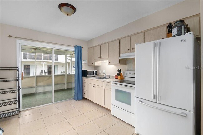 Building Photo - 1003 Dora Ave