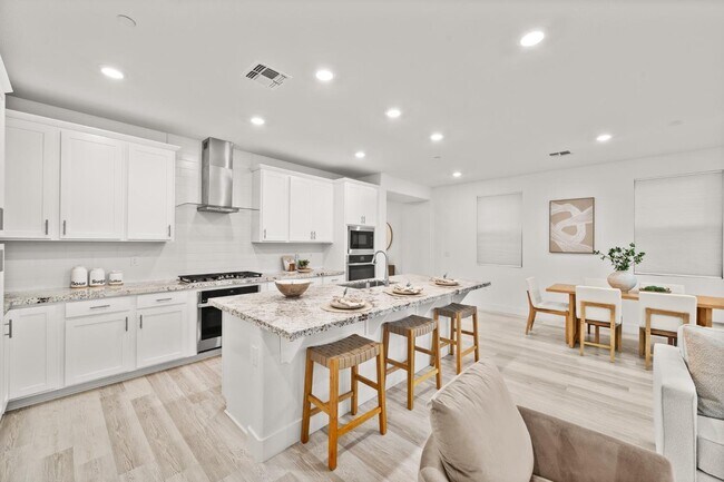Building Photo - 10523 Tenor Way