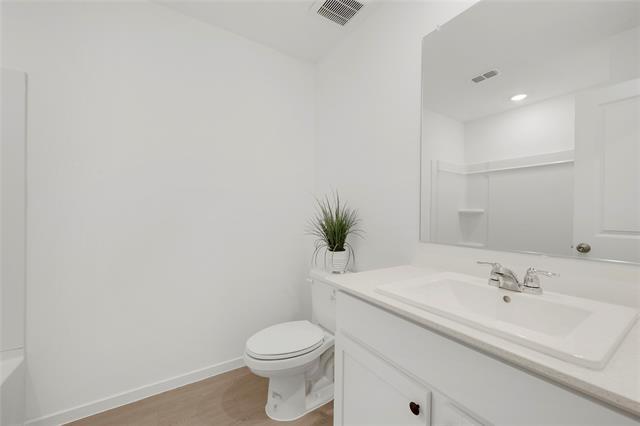 Building Photo - 7925 Clements St