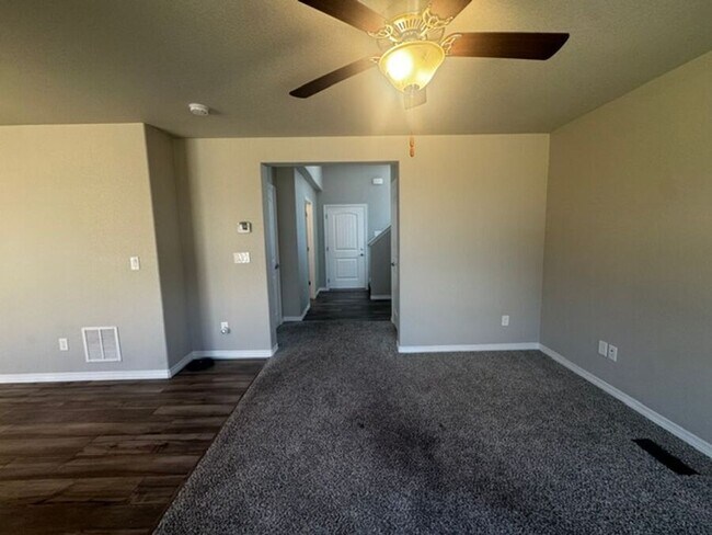 Building Photo - 5338 Kingscote Dr