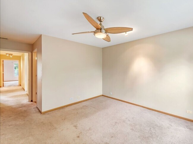 Building Photo - 4909 Spencer Ave