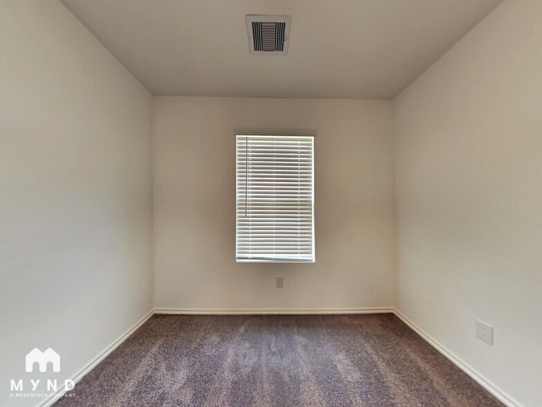 Building Photo - 17584 Rosewood Manor Ln