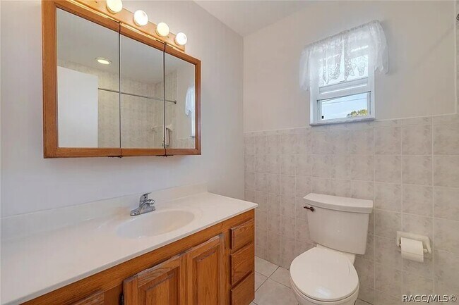 Building Photo - 2701 56th Ln N