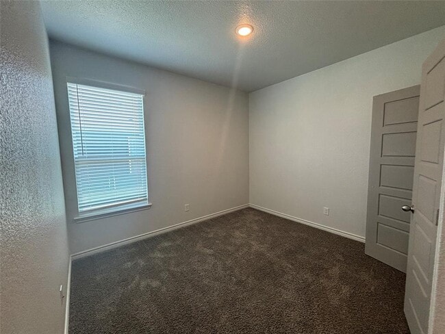 Building Photo - 725 Freedom Cir