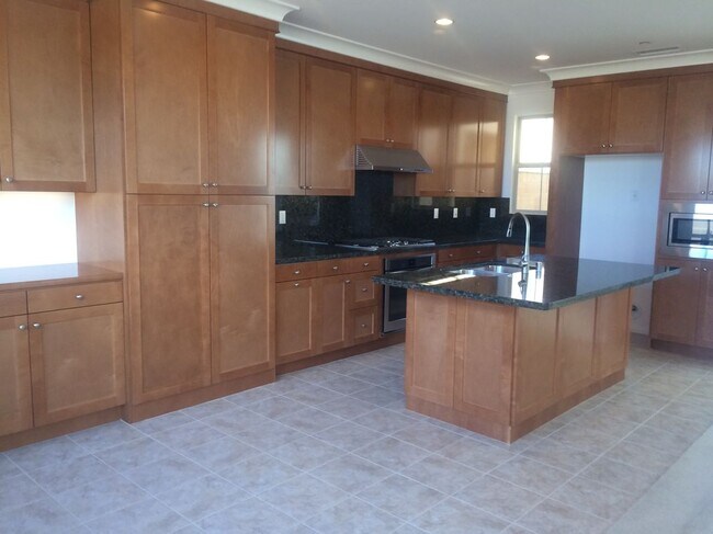 Building Photo - 113 Windham