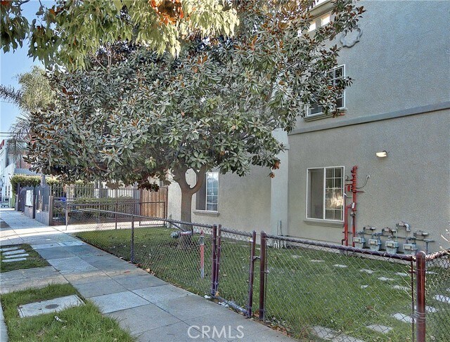 Building Photo - 3105 Walton Ave