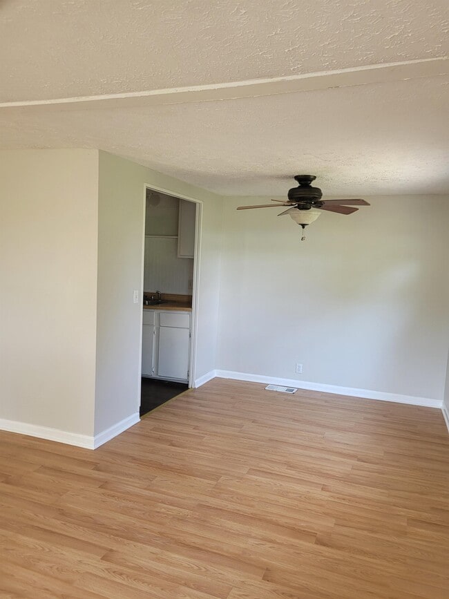 Building Photo - 4130 Buck Creek Valley Rd SE