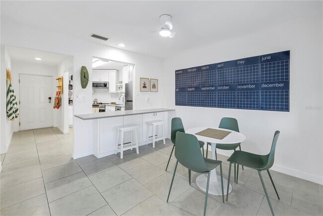 Building Photo - 1515 Pinellas Bayway S