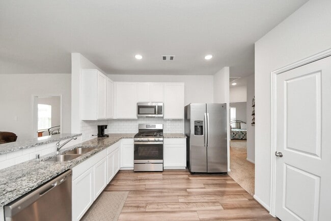 Building Photo - 1110 Bending Trl Dr