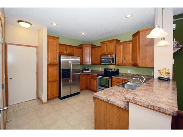 Building Photo - 3335 Hazel Trail B