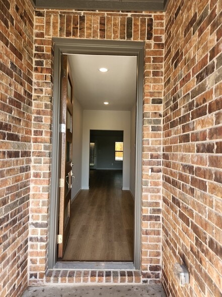 Building Photo - 2043 Atlantic Ave