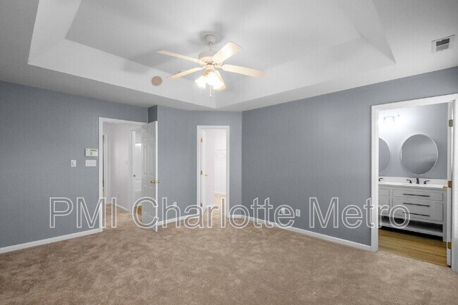 Building Photo - 9707 Mallard Glen Dr