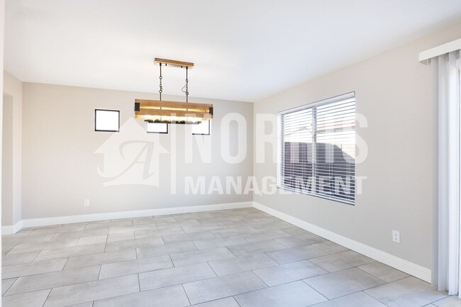 Building Photo - Beautiful Updated Home with ALL Appliances