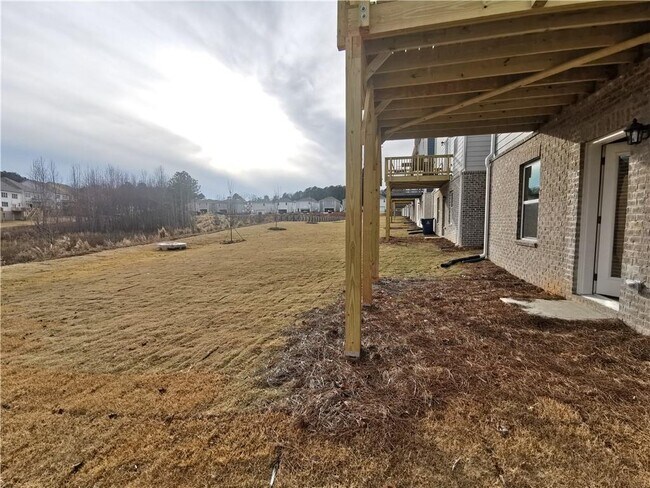 Building Photo - 4616 Waxwing St