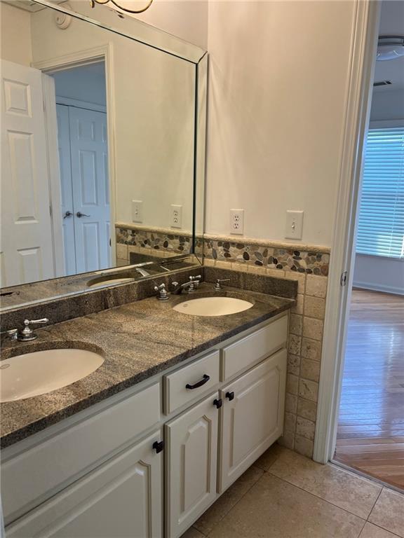 Building Photo - 4510 Chattahoochee Plantation Dr SE