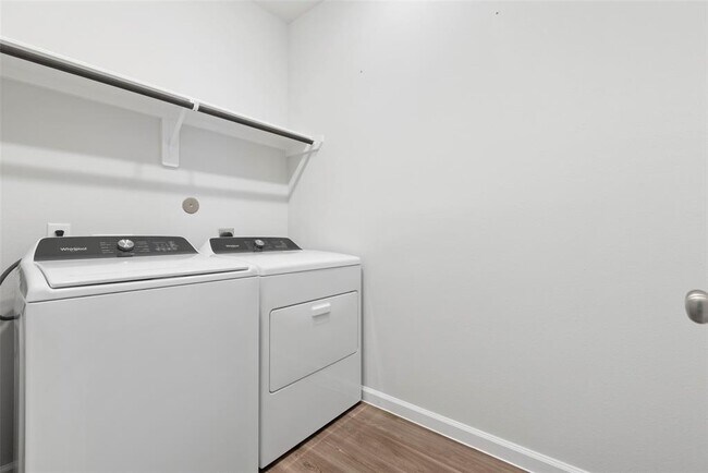 Building Photo - 5815 Jade Crest Ct