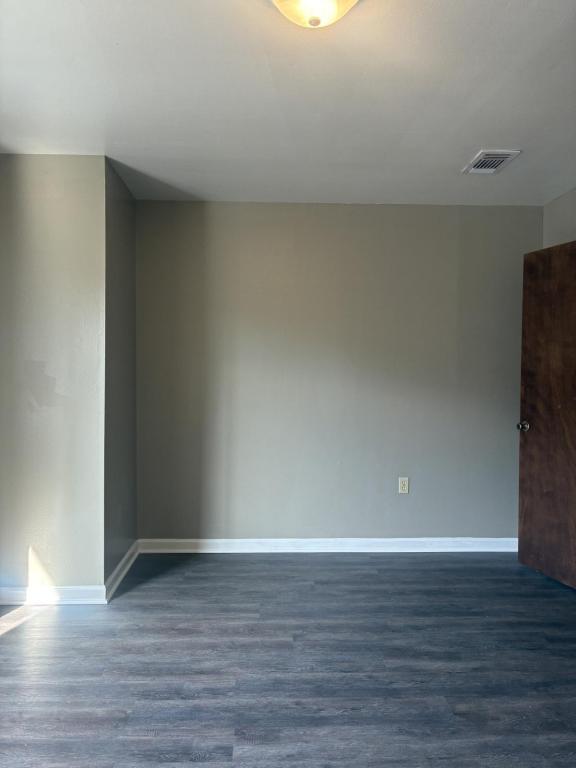 Building Photo - 1655 Port Dr