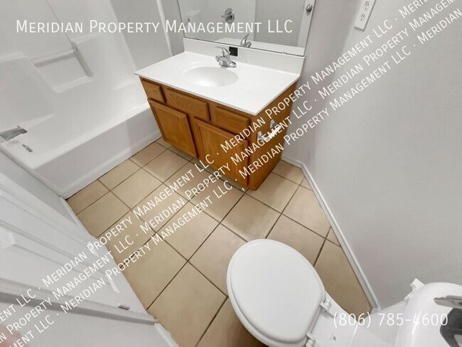 Building Photo - 515 N Brentwood-A