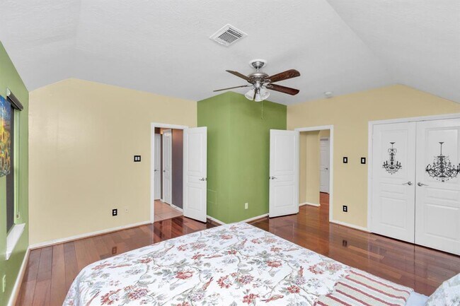 Building Photo - 12002 Newport Shore Dr