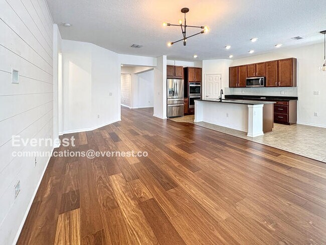 Building Photo - 10641 Cardera Dr