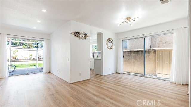 Building Photo - 19036 Singingwood Cir