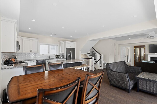 Building Photo - 103 N Madison Ave