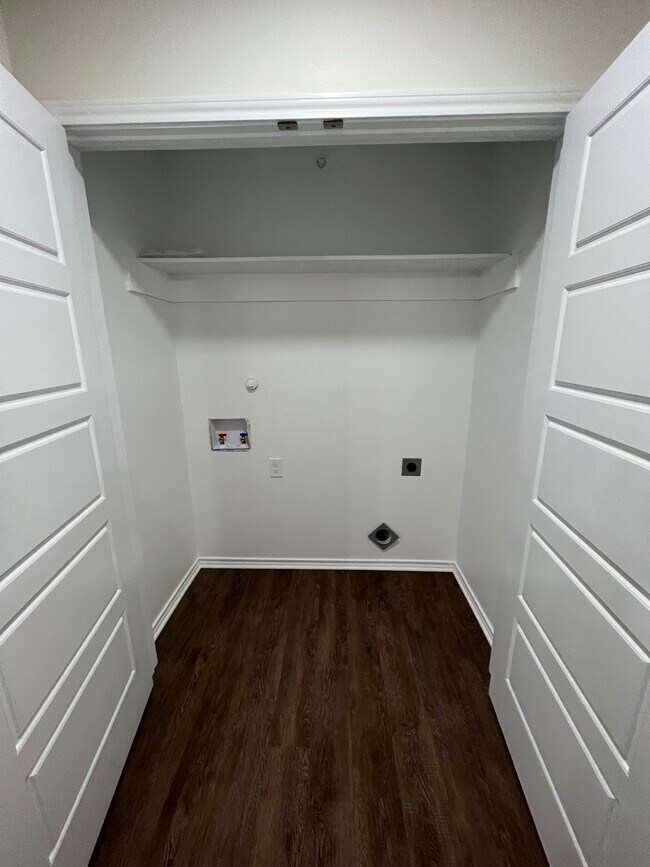 Building Photo - 3927 Brynlee Cir