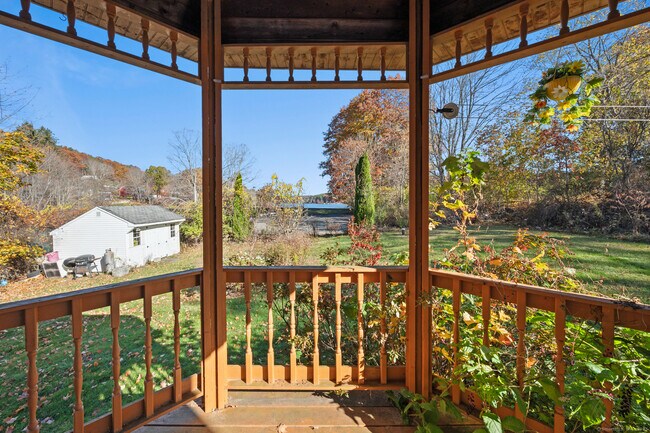 Building Photo - 11 Schwanda Rd