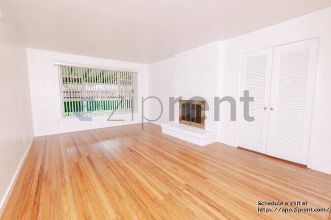 Building Photo - 4636 Goya Pkwy