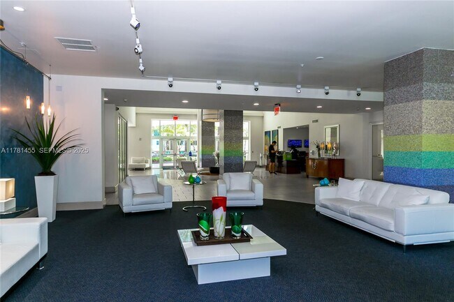 Building Photo - 2001 Biscayne Blvd