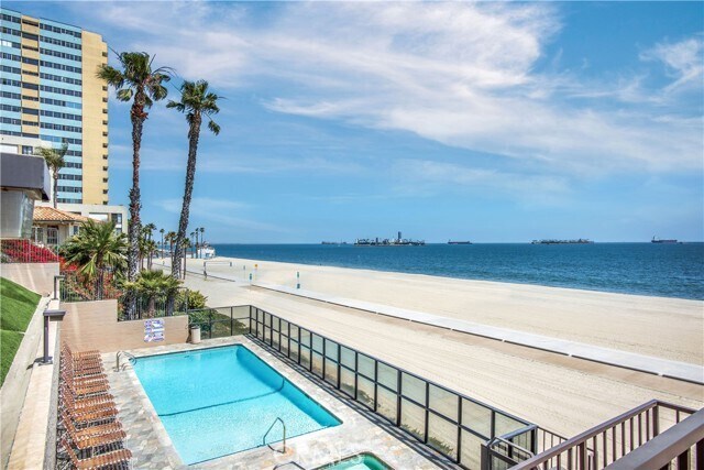 Building Photo - 1750 E Ocean Blvd