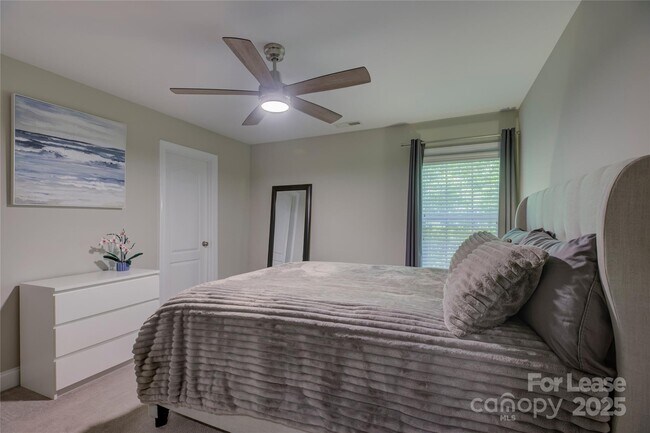 Building Photo - 9810 Daufuskie Dr