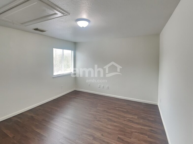 Building Photo - 31702 Regal Park Ct