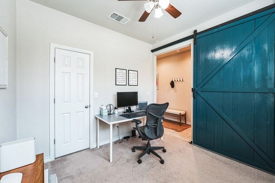 Building Photo - 617 Appalachian Trl