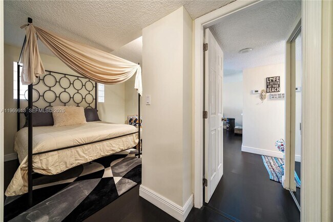 Building Photo - 2750 NE 183rd St