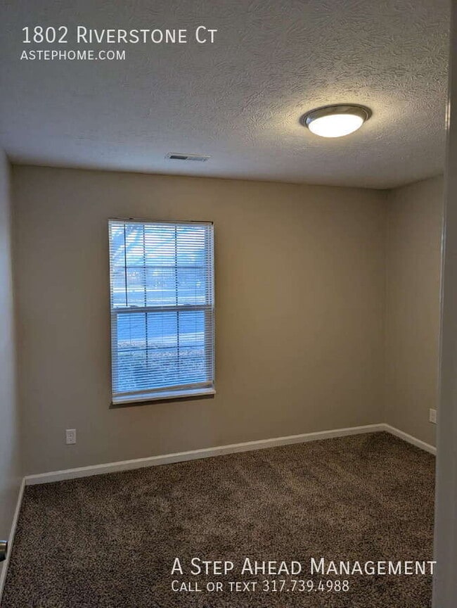 Building Photo - 1802 Riverstone Ct