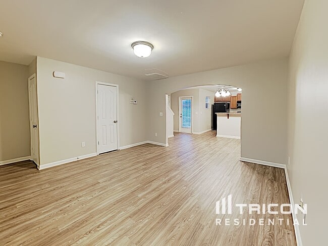 Building Photo - 4717 Brewer Dr