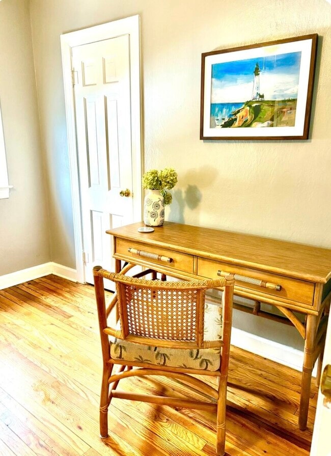 Building Photo - 236 E Carpenter Ave