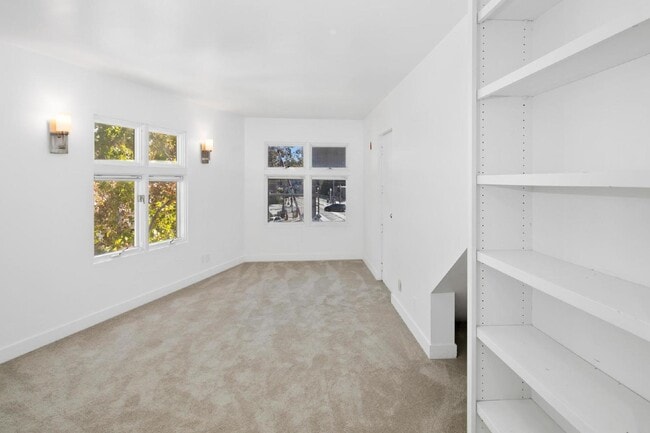 Building Photo - 702 Kettner Blvd