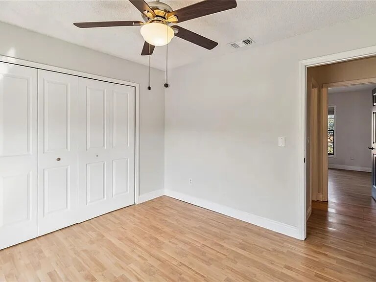 Building Photo - 7417 Wynnewood Sq