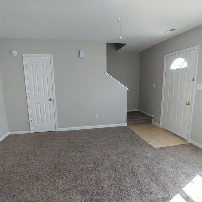 Building Photo - Townhome in Swansboro with 2 Master Suites + Community Pool. Showings Available!