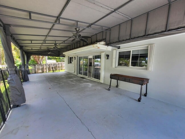 Building Photo - 9749 SW 213th Terrace