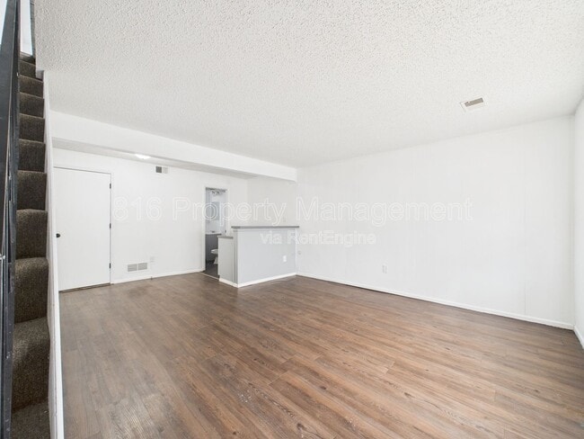 Building Photo - 10514 E 41st Terrace