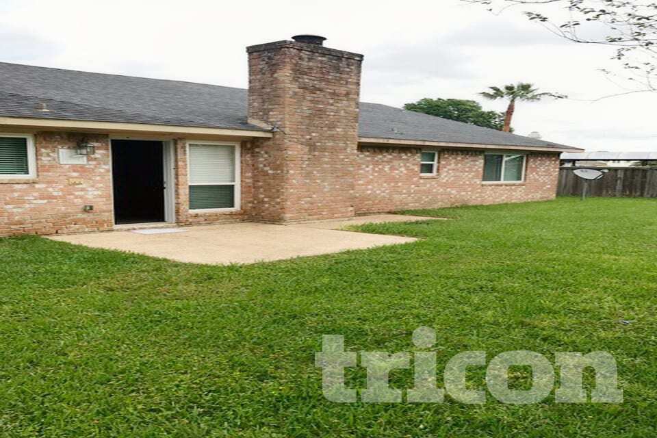 Building Photo - 7318 Foxway Ln